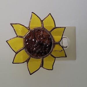 Stained glass Sunflower 🌻 Nightlight NWOT